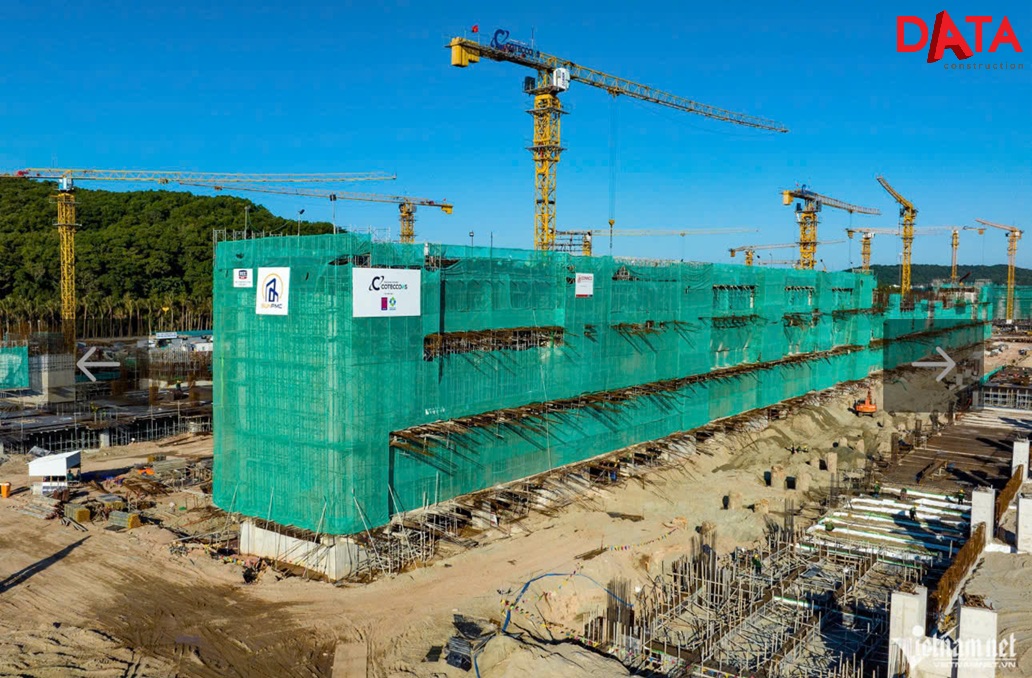 Thi cong APEC Phu Quoc 2