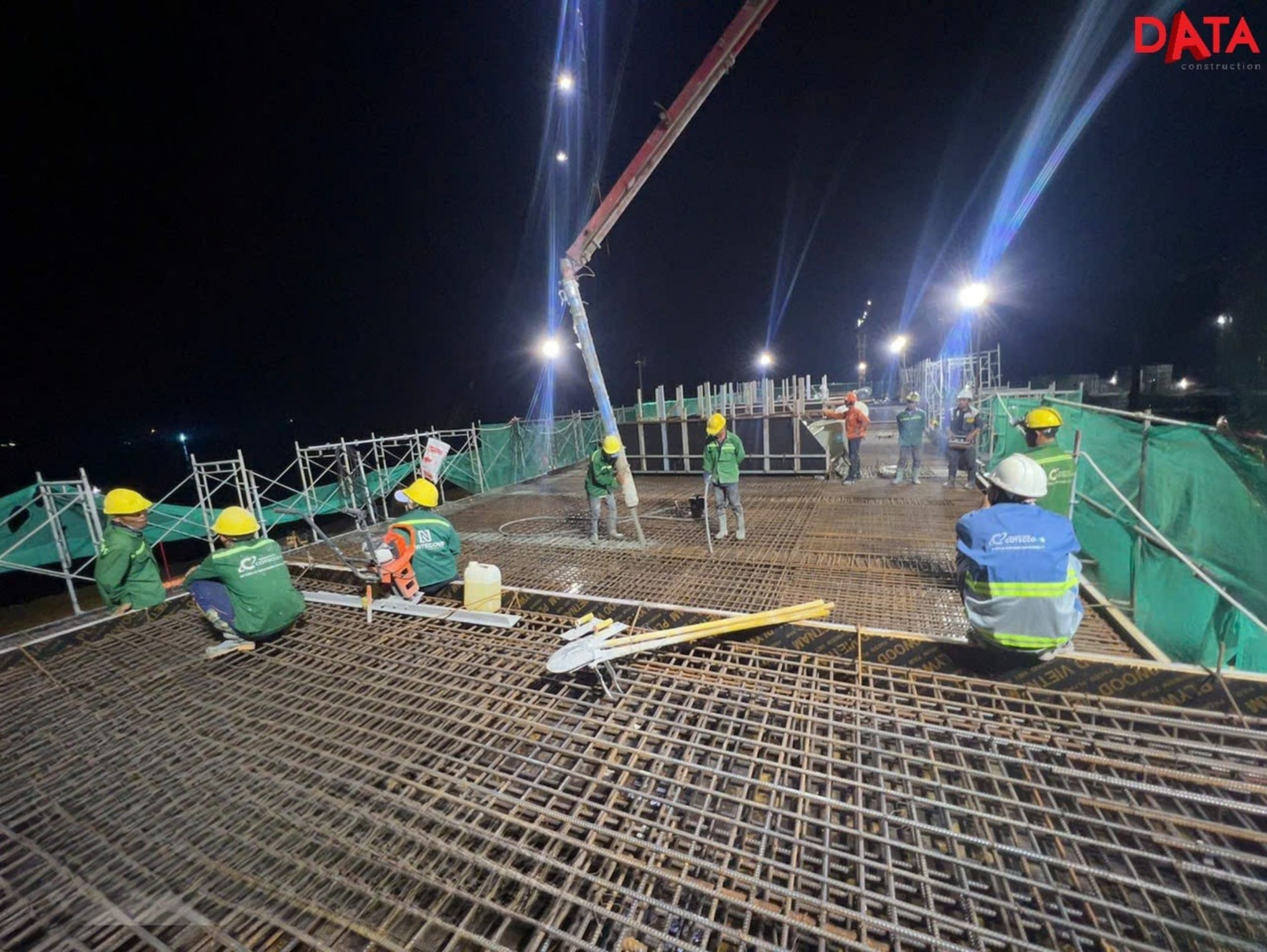 Thi cong APEC Phu Quoc 2