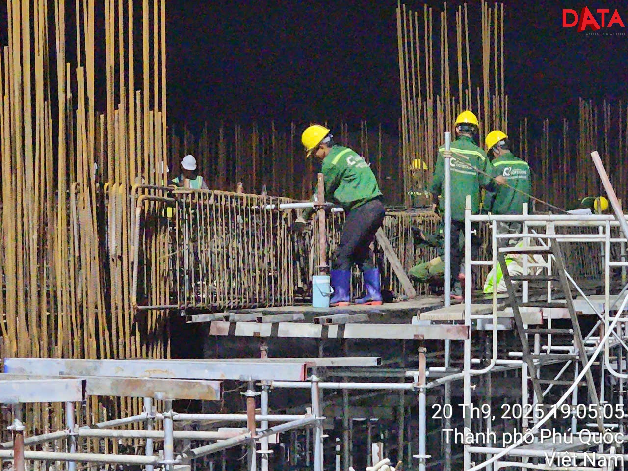 Thi cong APEC Phu Quoc 2